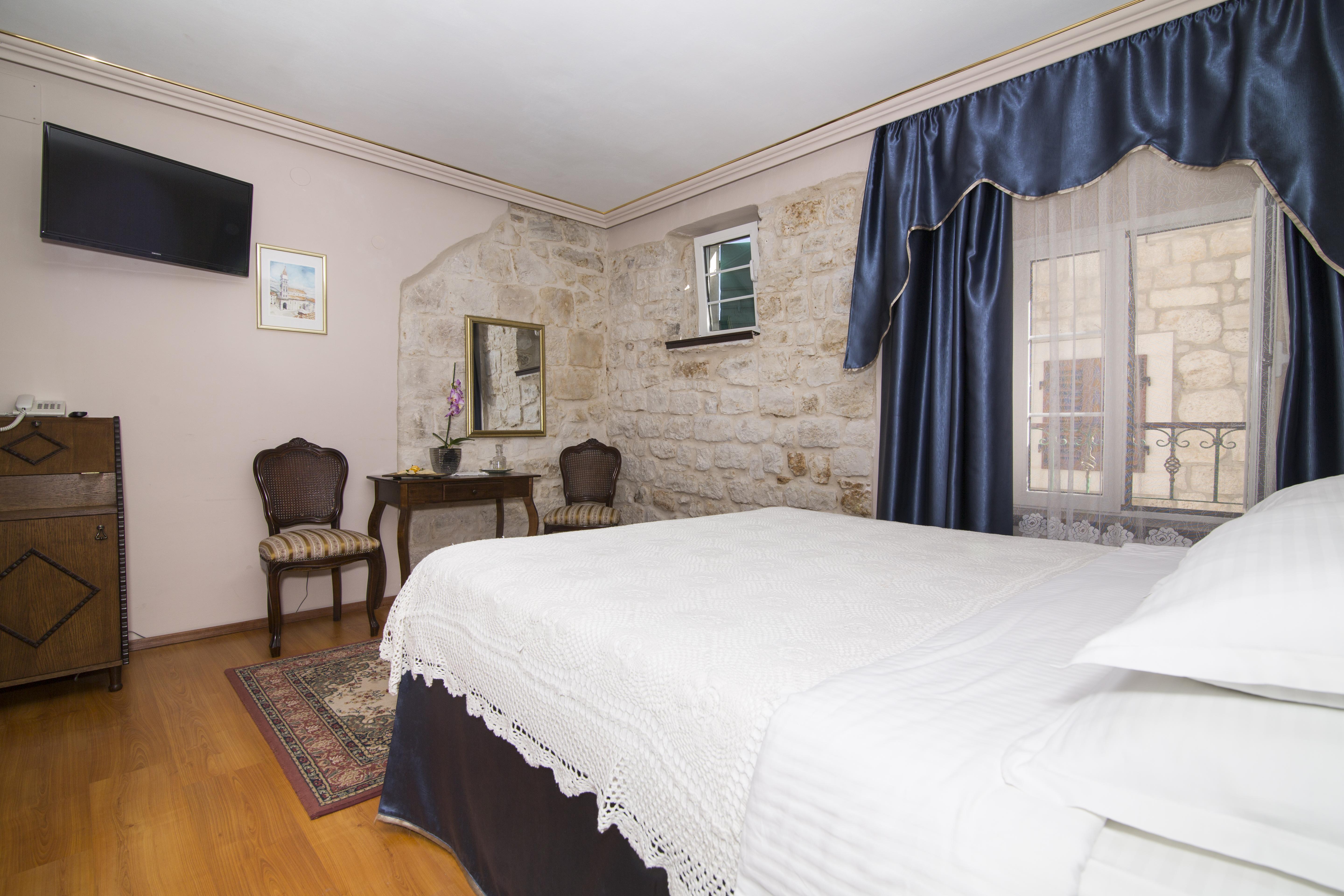 Heritage Hotel Pasike Trogir Exteriör bild