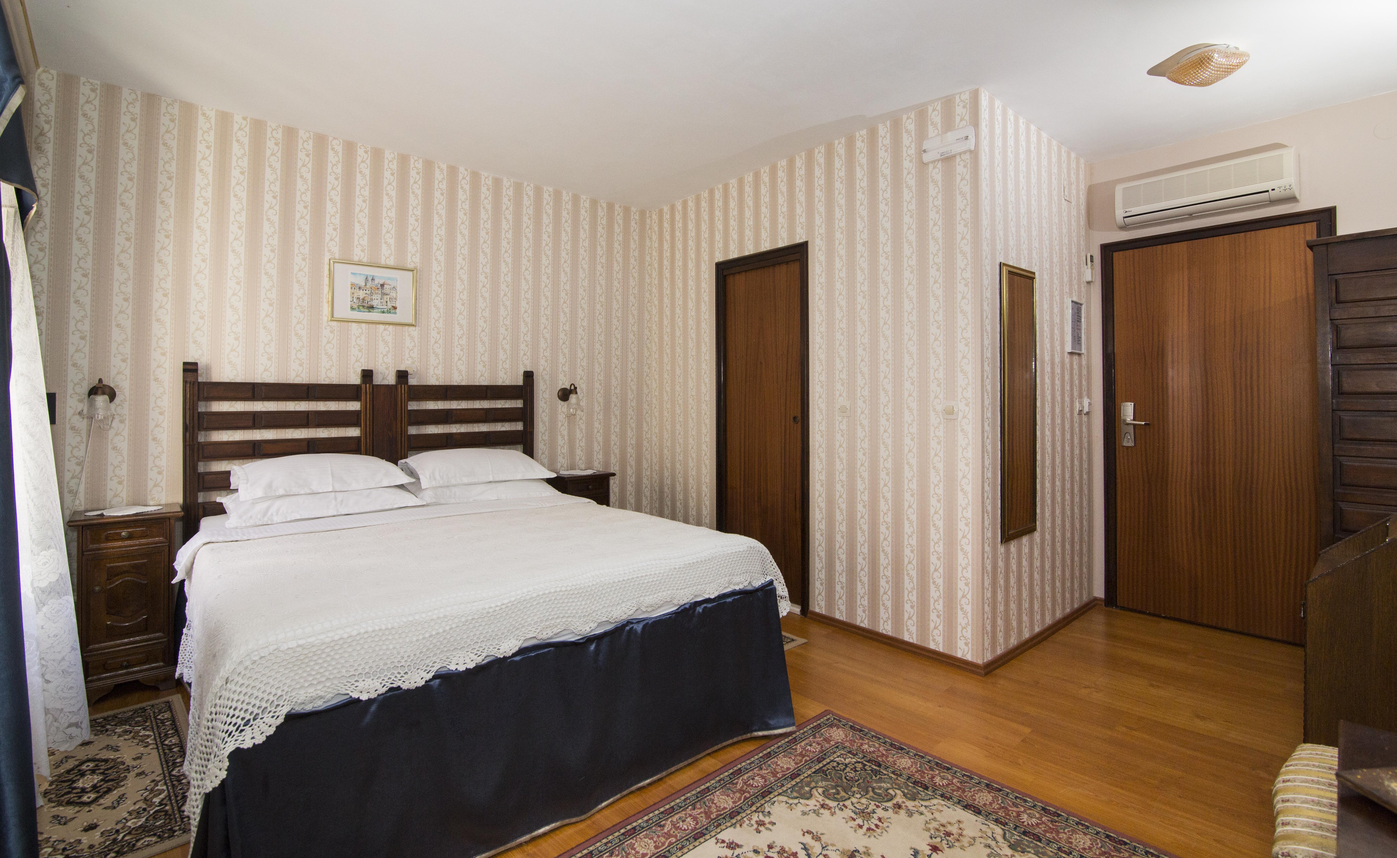 Heritage Hotel Pasike Trogir Exteriör bild
