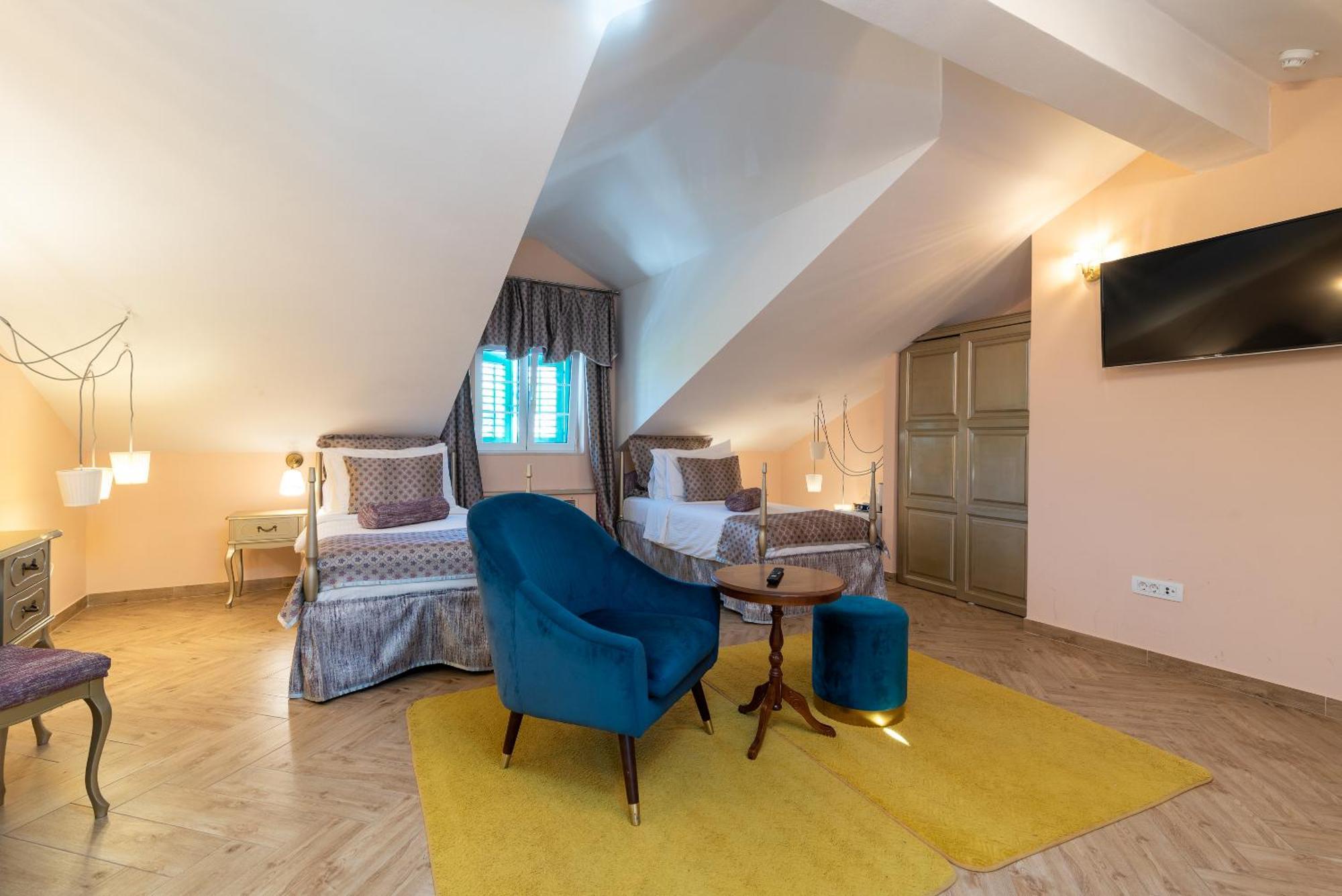 Heritage Hotel Pasike Trogir Exteriör bild