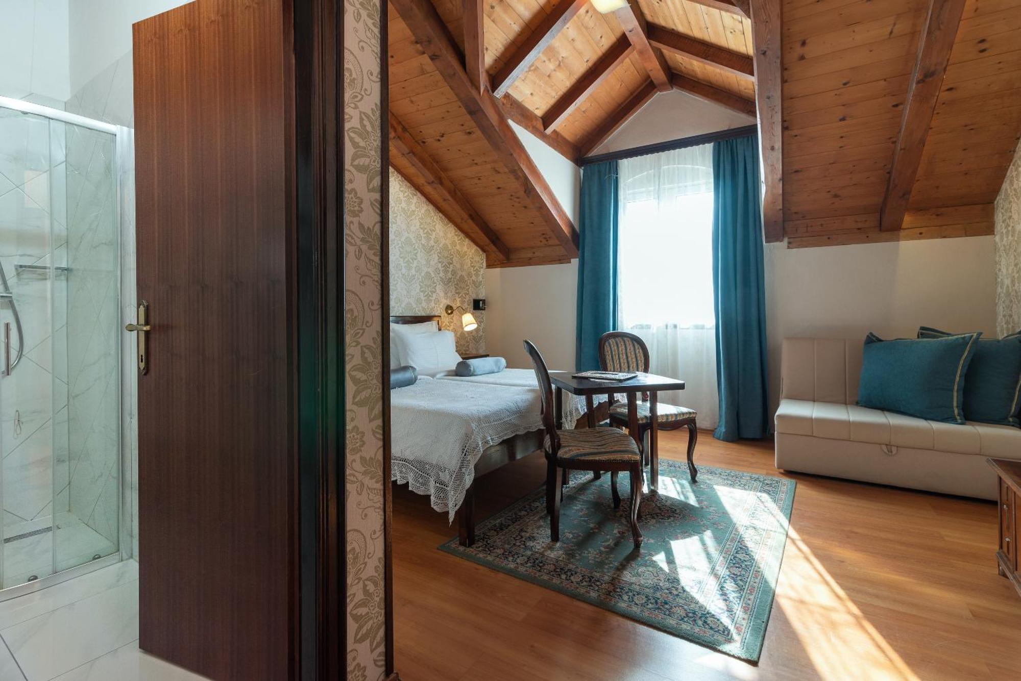 Heritage Hotel Pasike Trogir Exteriör bild