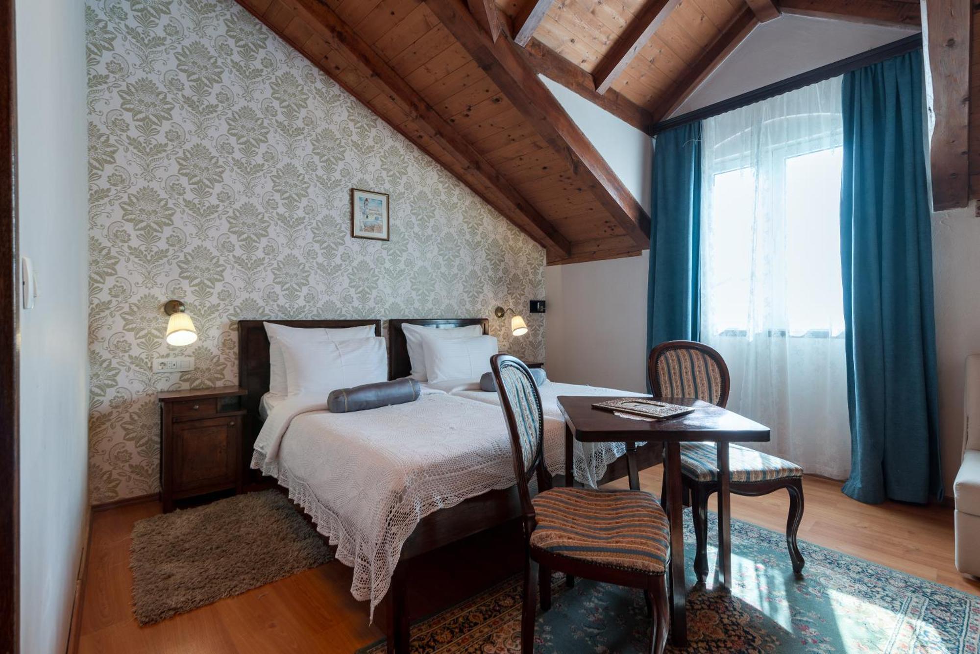 Heritage Hotel Pasike Trogir Exteriör bild