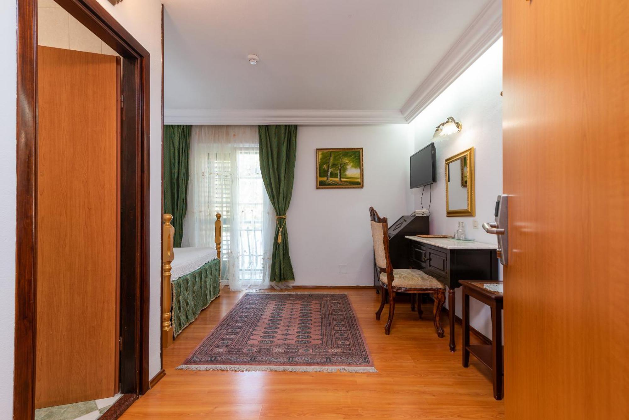 Heritage Hotel Pasike Trogir Exteriör bild