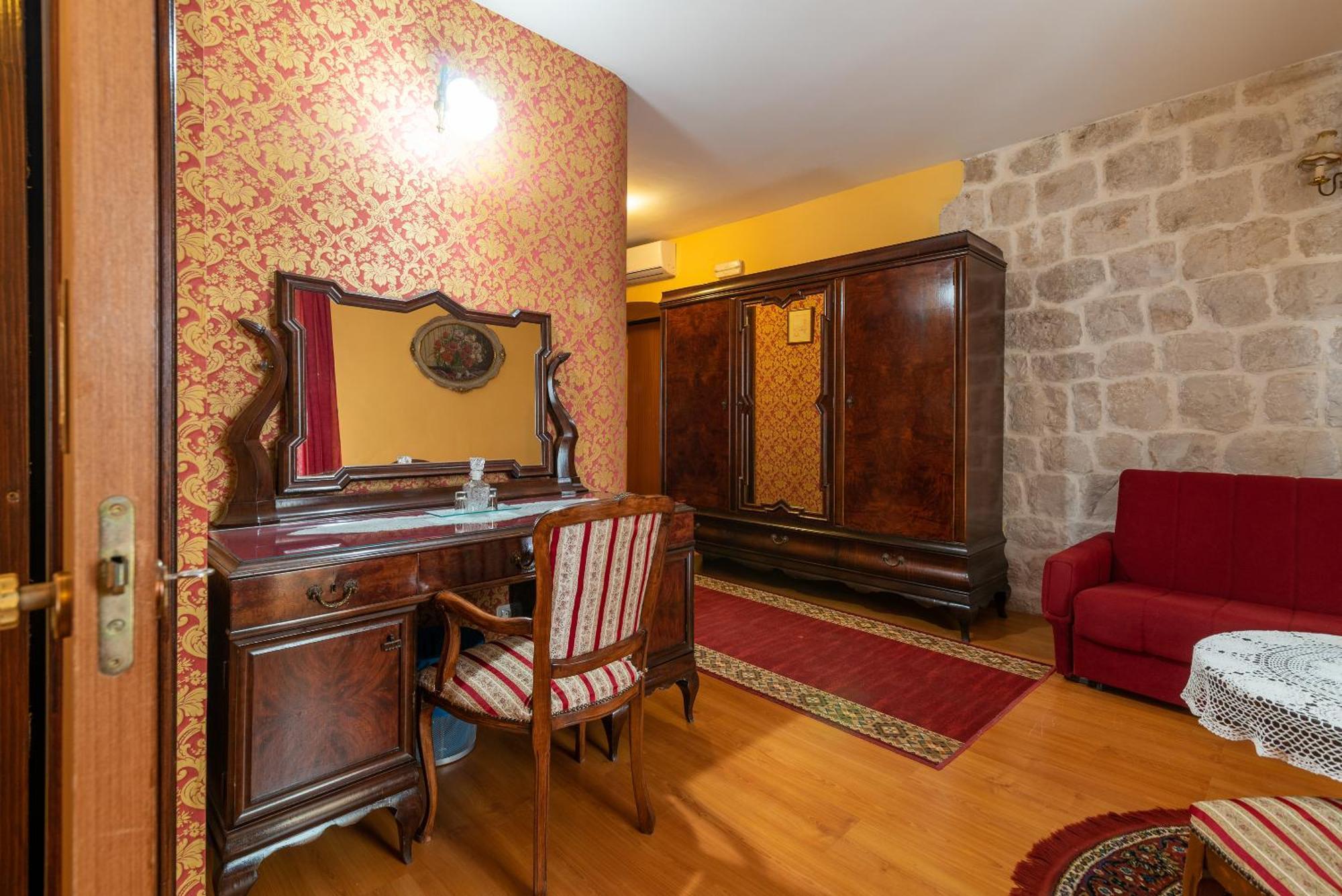 Heritage Hotel Pasike Trogir Exteriör bild